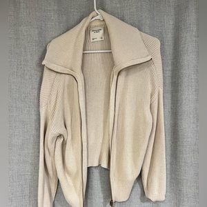 Abercrombie sweater